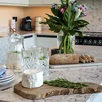 2 Bed In Richmond Oc-95005 Gilling