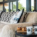2 Bed In Richmond Oc-95005 * Gilling