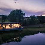 2 Bed In Richmond Oc-95005 Holiday home *