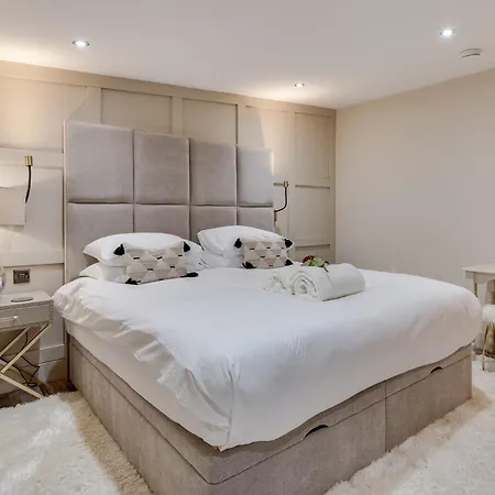 別荘 2 Bed In Richmond Oc-95005