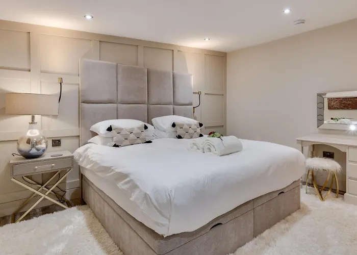 2 Bed In Richmond Oc-95005