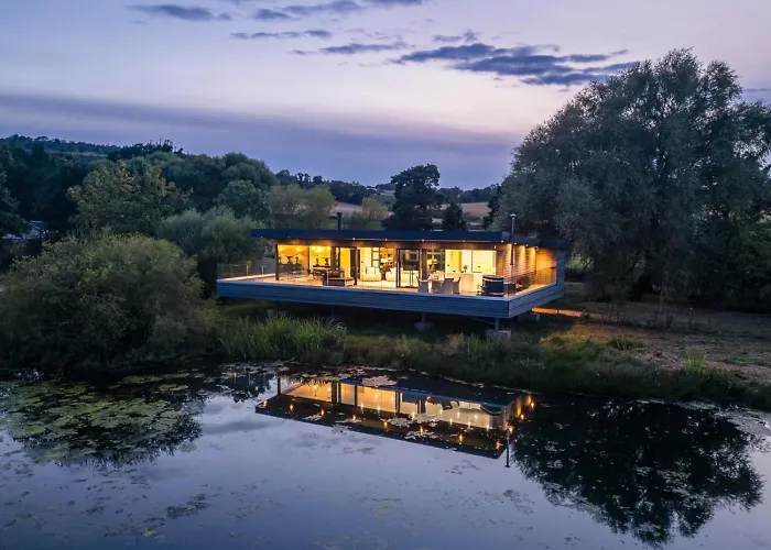 2 Bed In Richmond Oc-95005