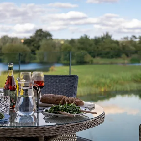 Feriehus 2 Bed In Richmond Oc-95005 *