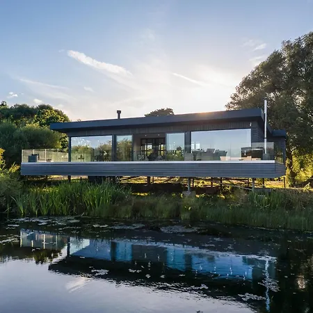 2 Bed In Richmond Oc-95005 Gilling